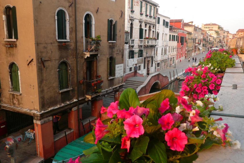 Hotel At Leonard Venice Exterior photo