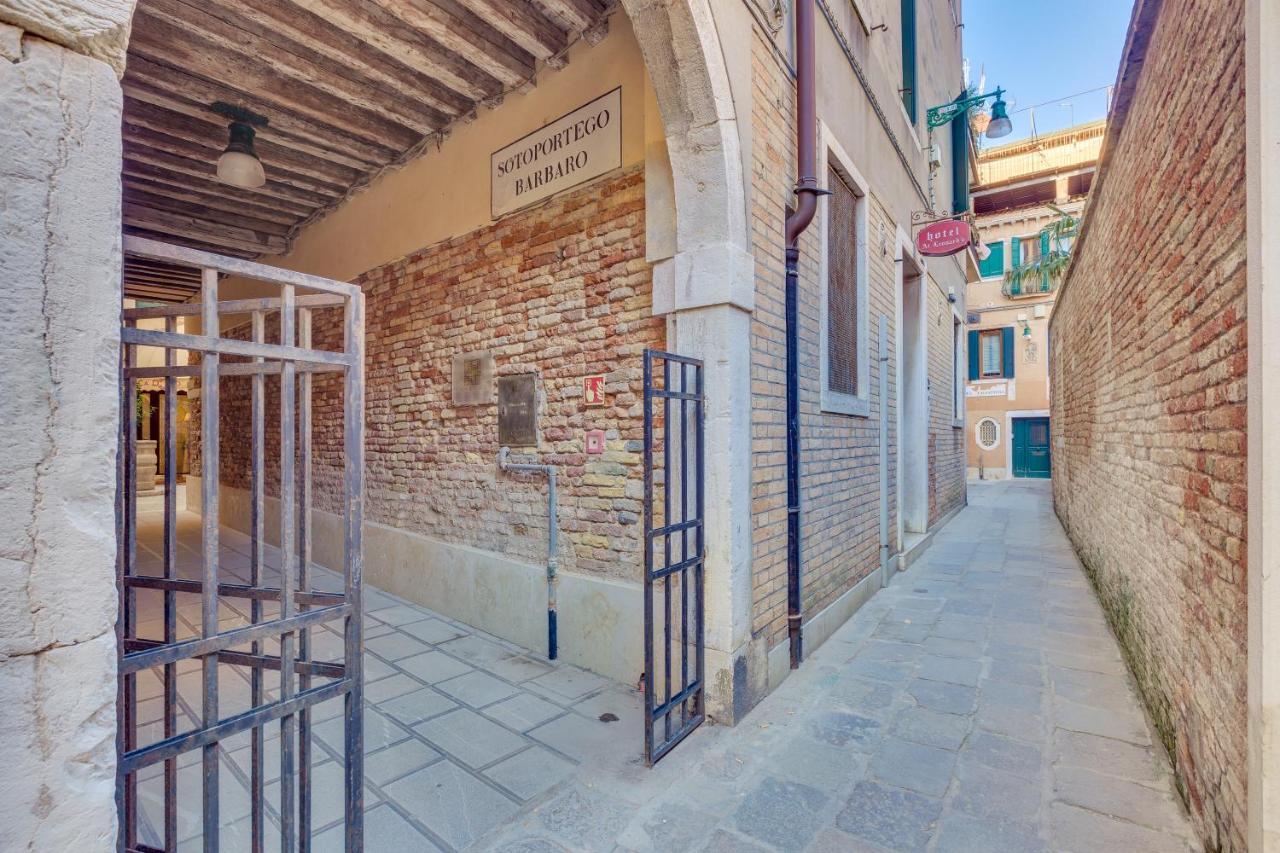 Hotel At Leonard Venice Exterior photo